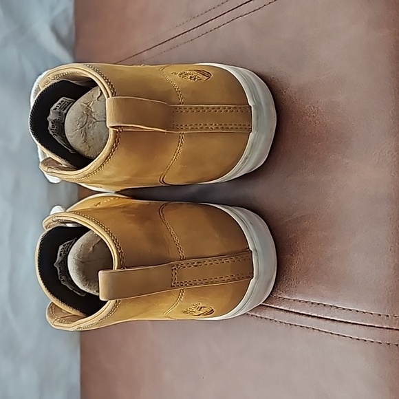 Timberland Shoes - Picture 2 of 4